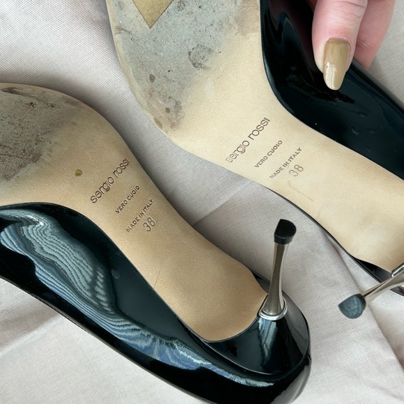 Sergio Rossi Godiva Patent Leather Pump with Steel Heel Size 38 - Picture 6 of 7